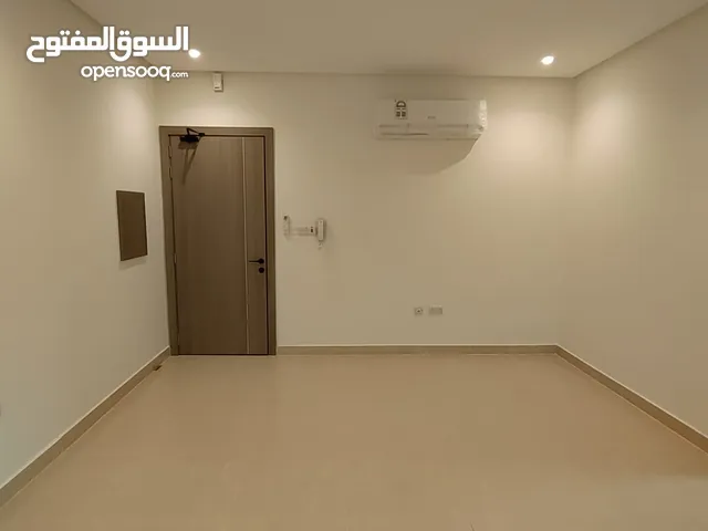 APARTMENT FOR RENT IN MUHARRAQ 1BHK SEMI FURNISHED