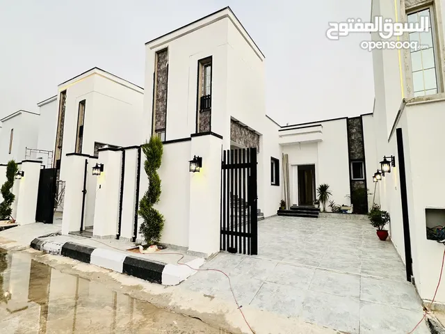 210 m2 3 Bedrooms Townhouse for Sale in Tripoli Khallet Alforjan