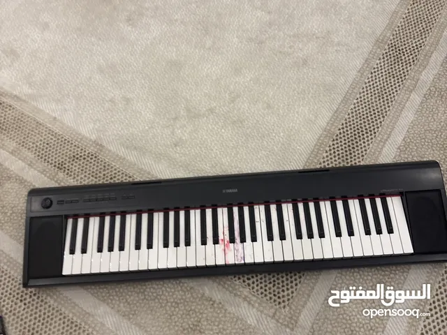 This is a new piano Yamaha brand in Very good condition