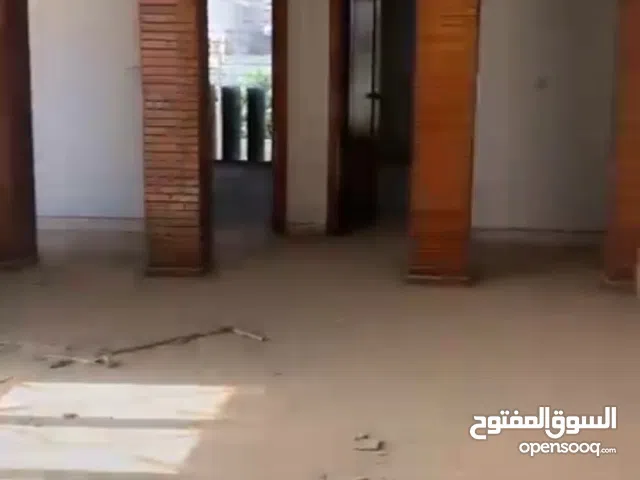 قصر للبيع مساحة 1090 م واجة 22 م ونزال 49.5