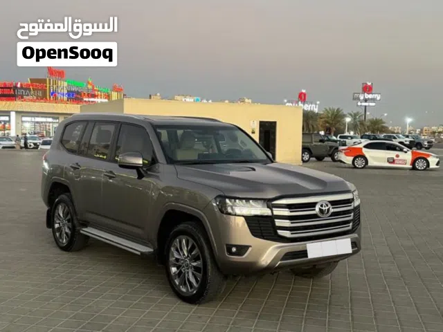 تويوتا لاند كروزر للبيع GXR 2024