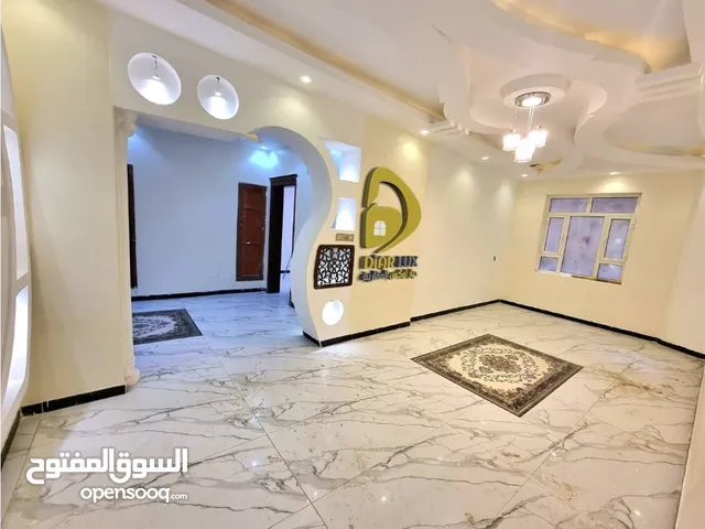 265 m2 5 Bedrooms Apartments for Sale in Sana'a Asbahi