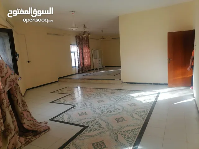 200m2 4 Bedrooms Apartments for Rent in Basra Mnawi Basha