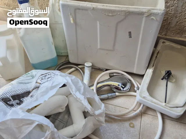 مجموعة أدوات صحية بحالة جيدة