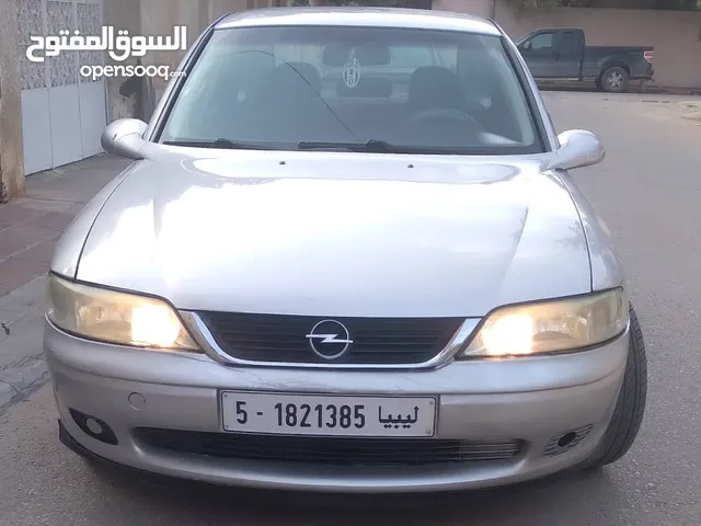 Used Opel Vectra in Tripoli