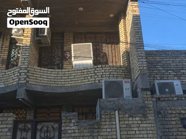 نصف قطعة للبيع  المساحة: 72 متر