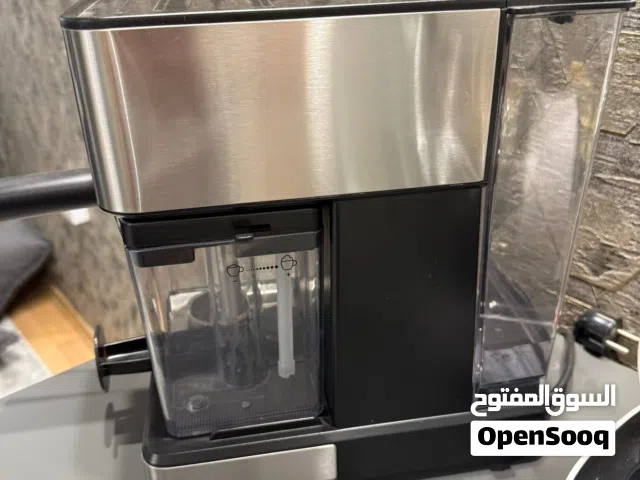 مكينة اسبريسو استخدام قليل جداً  نظيفة كلش