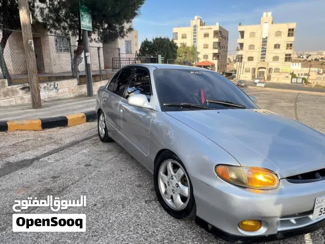 1999 هيونداي اكسنت Standard