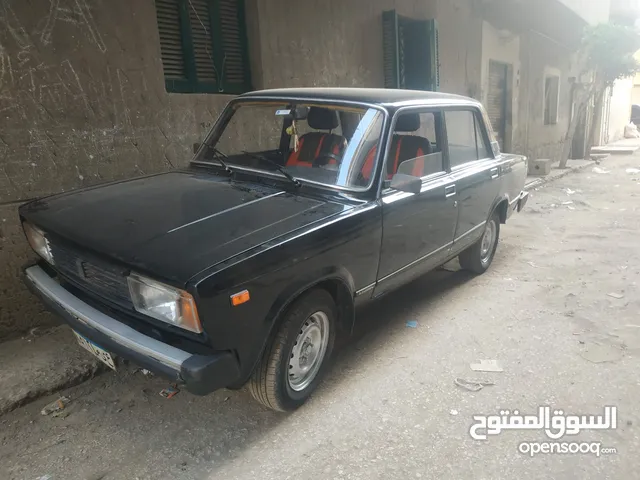 لادا 2105 نضيفه استعمال بيتى