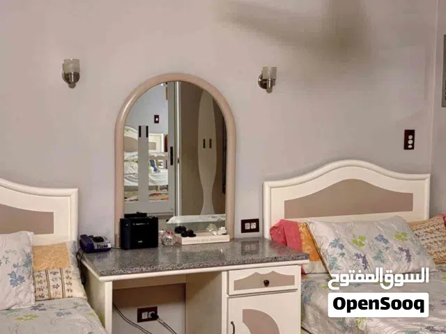 شقة فندقية في مدينة نصر امام الحديقة الدولية مباشرة الإيجار اليومى و الاسبوعي
