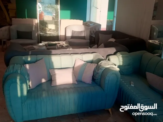 يصلح مشغل ومعرض