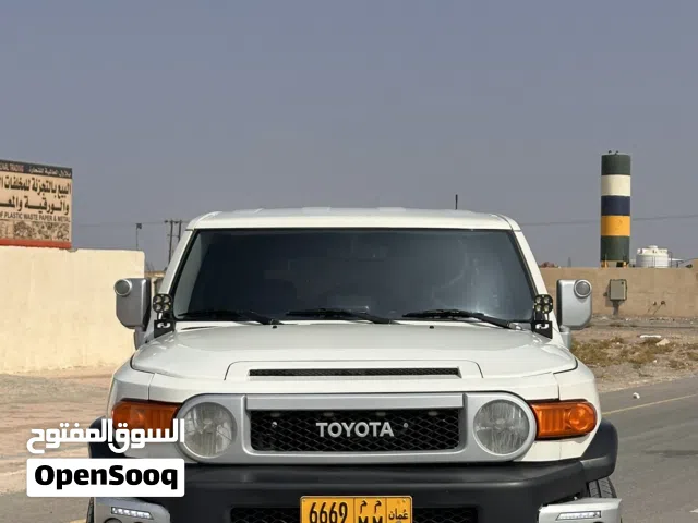 Used Toyota FJ in Al Sharqiya