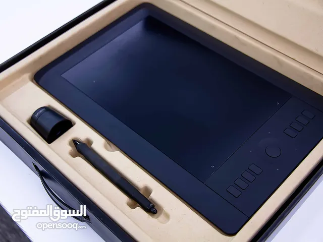 Wacom Graphic Tablet Intuos Pro Medium واكوم تابلت