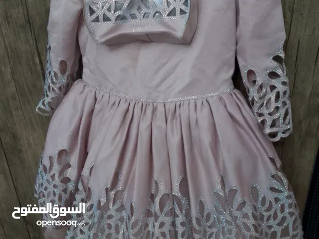 مجموعة قفاطين اطفال من العمر 3 الي العمر 6 لبيع مستعملات استعمال نضيف