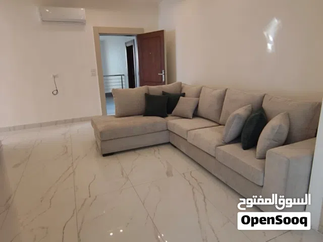 REF :l15033- روف مفروش فاخر للإيجار في منطقة السابع