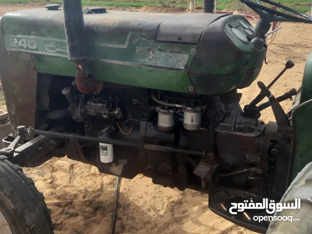 جرار 240 للبيع