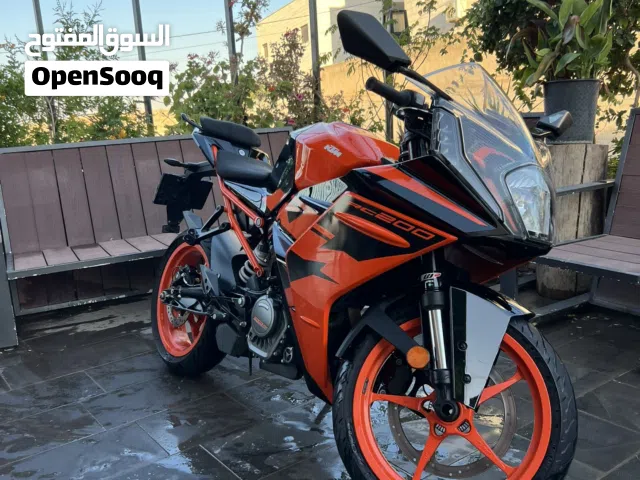 2022 KTM RC 200