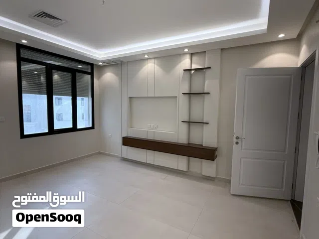 200 m2 3 Bedrooms Apartments for Rent in Al Jahra South AlMutlaa 11