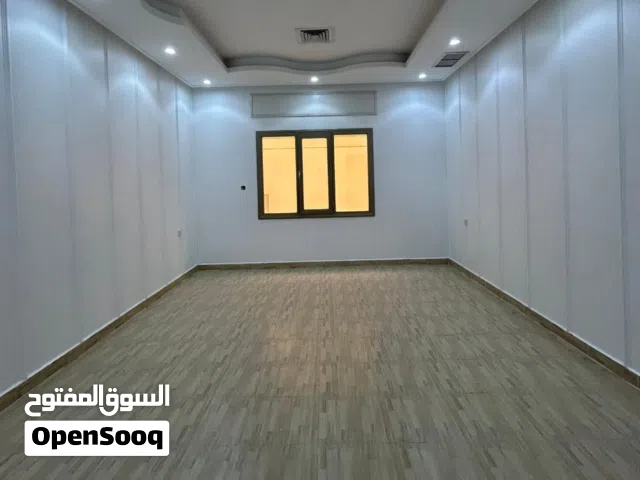 1 m2 3 Bedrooms Apartments for Rent in Mubarak Al-Kabeer Abu Ftaira