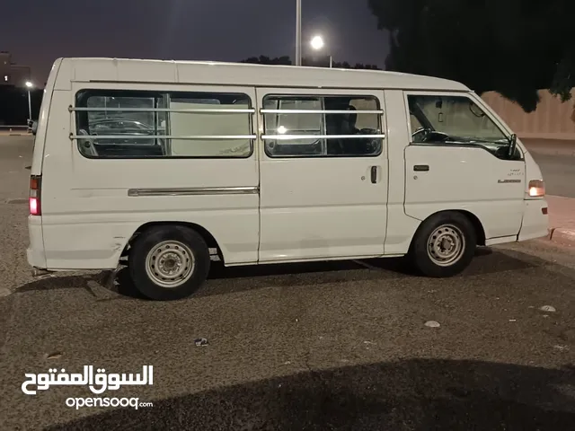 باص مستوبيشي موديل 2010 نظيف بيمه سنه راديتر جديد