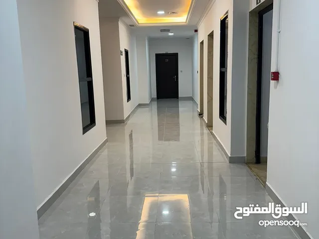 للبيع بنايةبالمهبولة زاوية تشطيب سوبر ديلوكس وفيها حمام سباحة مؤجرة عائلات 616 متر المدخول 7400 دين