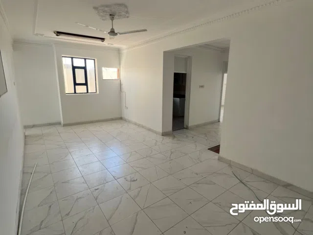 12123 m2 3 Bedrooms Apartments for Rent in Central Governorate A`ali