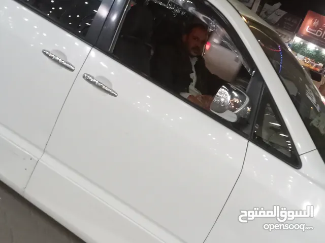 Toyota Voxy Voxy S-Z in Sana'a