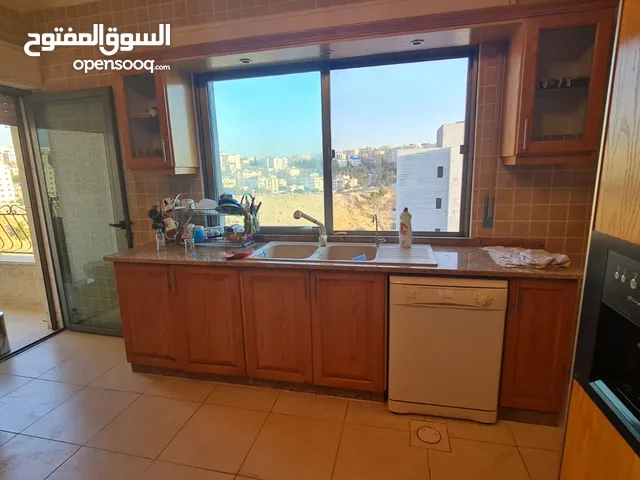 214m2 3 Bedrooms Apartments for Sale in Amman Al Kursi