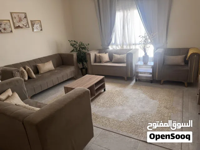 طقم كنب مستخدم بسيط
