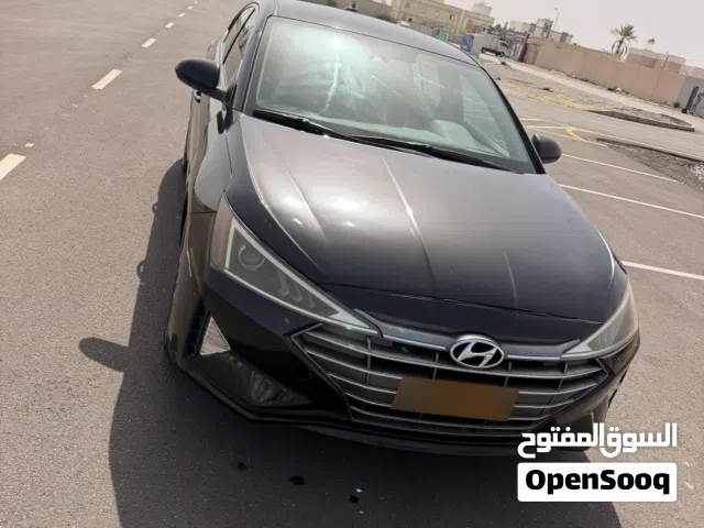 2020, هيونداي, النترا, Standard