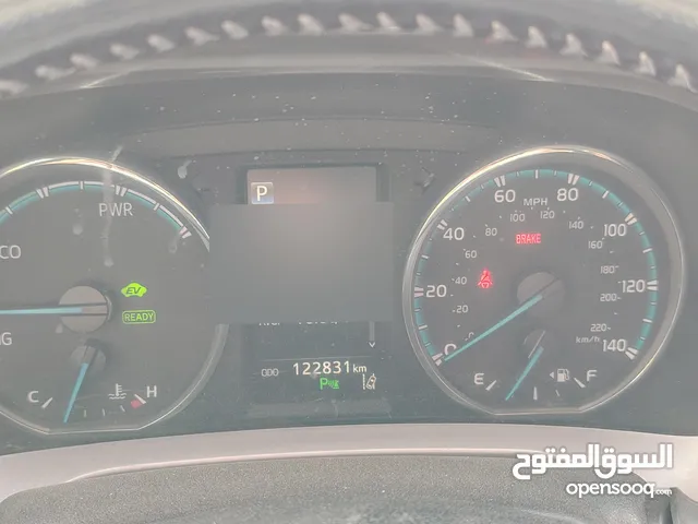 تويوتا رافور 2018 XLE فحص 2 جيد مرفق