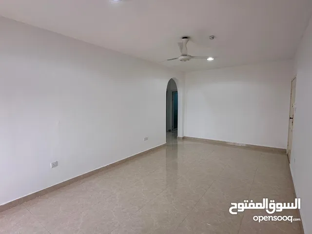 35000 ft 2 Bedrooms Apartments for Rent in Sharjah Al Qasemiya