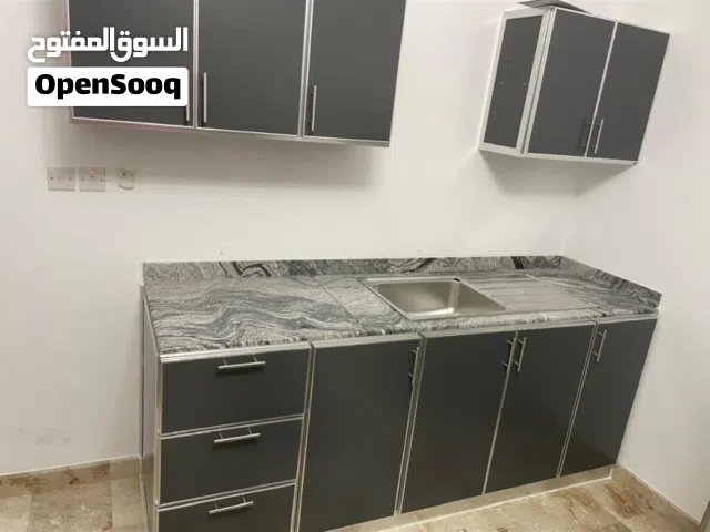مطبخ شبه جديد كامل