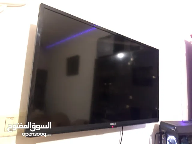عندي شاشه ولا خدش ولا فيها اي اشي مع رسيفر الغزل جميع اشتركاتو لسا جديده ما صارلي شهر مستخدمو