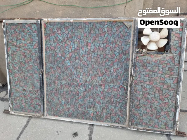 شبابيك وباب مستعمل