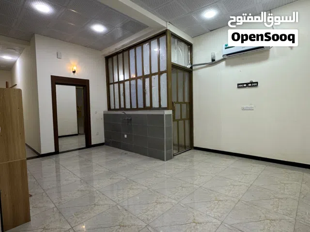 شقـــة  ارضيـــة للايجـــار