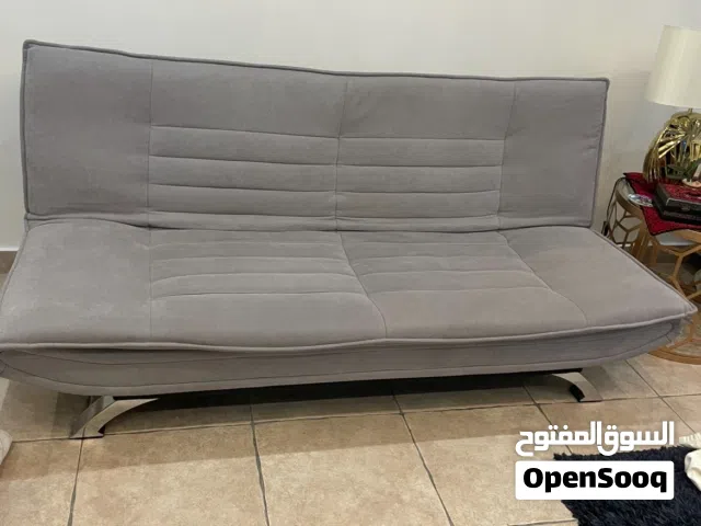 كنبه سرير في حاله ممتازه