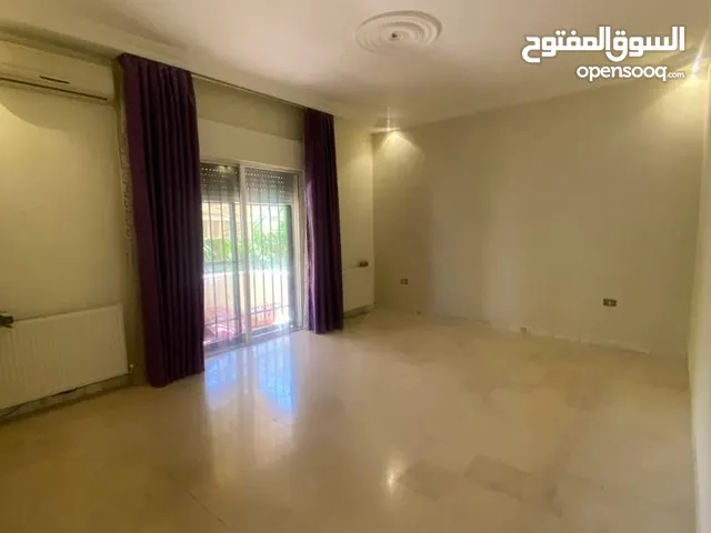 215 m2 4 Bedrooms Apartments for Rent in Amman Al Rabiah