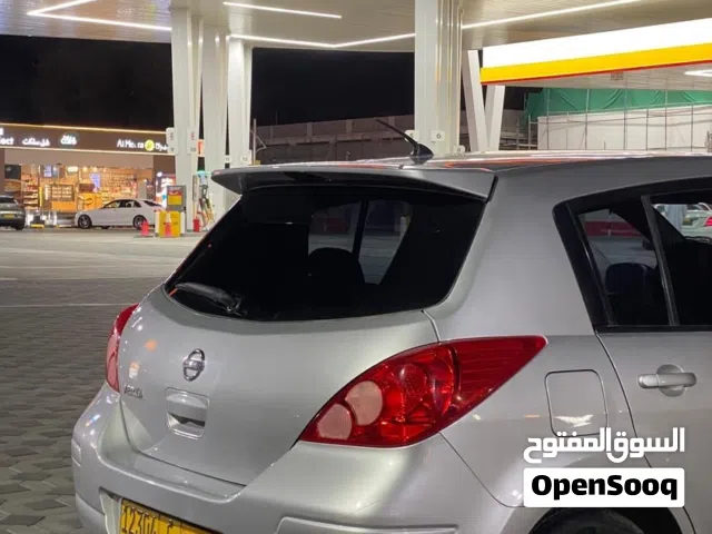2016 نيسان فيرسا Standard