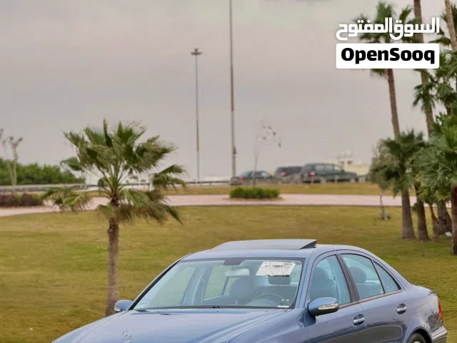 مرسيدس بنز باش  E500  سياره فل اوبشن مزطوريات موش شكوه ساحلية سياره درررررجه اولي خالية من الحوادث