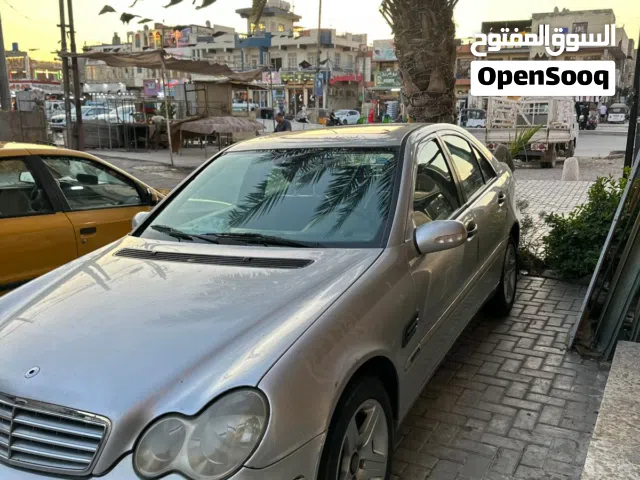 2000 مرسيدس بنز الفئة-C C 200
