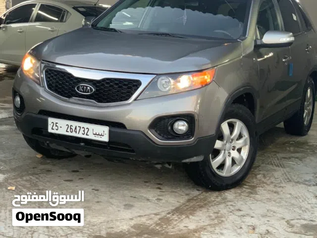 Used Kia Sorento in Tripoli