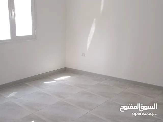 مطلوب للمشاركه بسكن للسيدات بالفروانيه