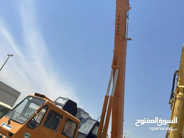 2012 Crane Lift Equipment in Sharjah