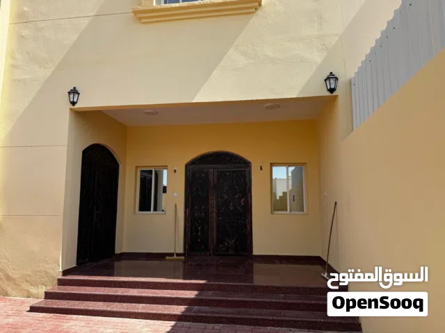 300 m2 5 Bedrooms Villa for Rent in Um Salal Other