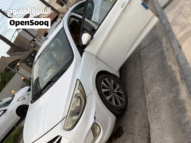 2016 هيونداي اكسنت Limited