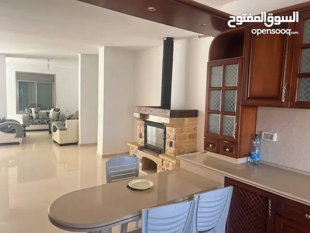 180 m2 3 Bedrooms Apartments for Rent in Ramallah and Al-Bireh Al Tira