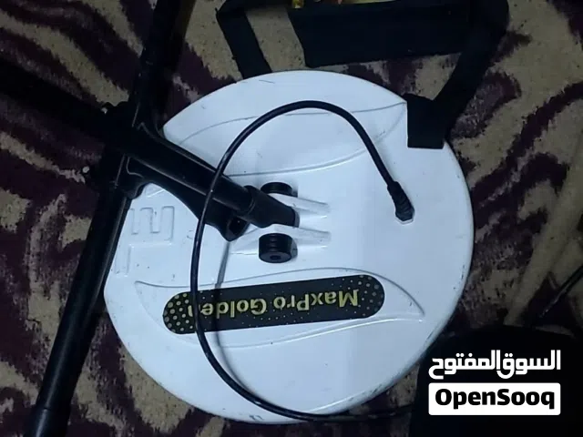 جهاز حث نبضي للبيع بحالة ممتازة وشغال 100٪ مناسب لكشف الذهب والمعادن والدفائن مدى ممتاز ودقة عالية ب