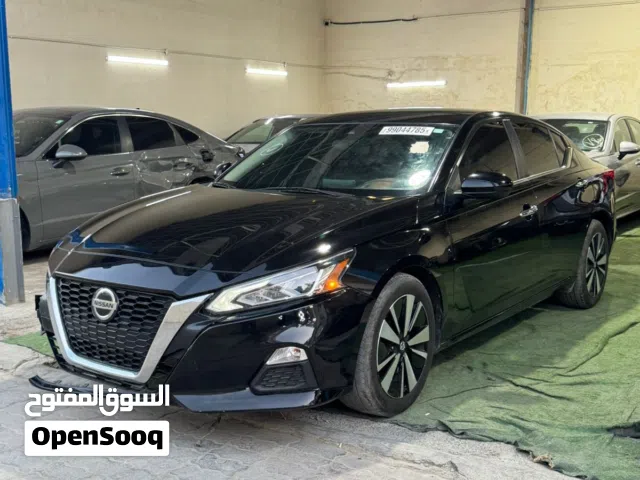 2022 نيسان التيما SV