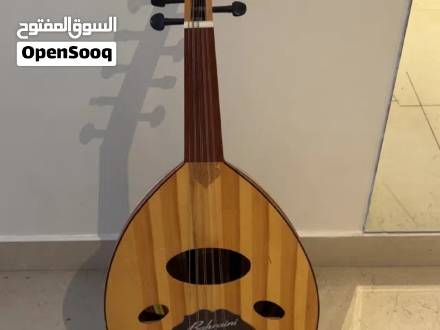 عود بحريني سليم وصوته جميل جداً